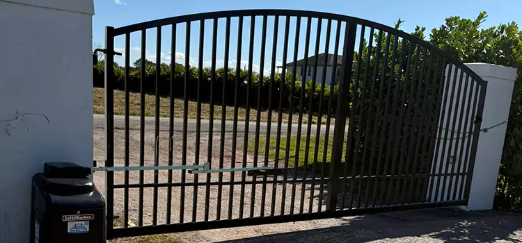 Driveway Fence Repair South Riding